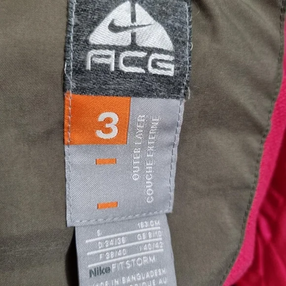 Nike ACG Storm Fit khaki Ski jacket 2 in 1 with padded pink inner pufferSize m - Picture 3 of 4